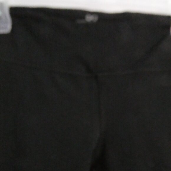 INFINITE Legging Crop | small | Black Leggings - Picture 4 of 16